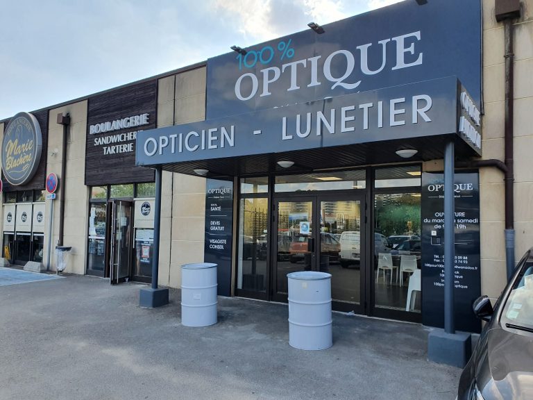 100% optique - Enseigne pour ouverture nouveau magasin.